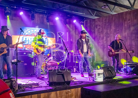 2025-10-11 Drawl STL @ Roadhouse Barn & Grill-3