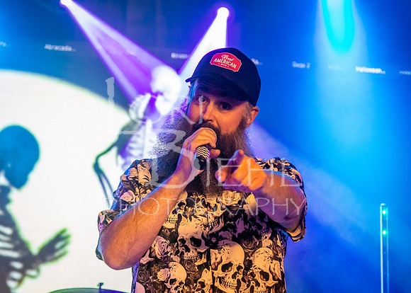 2025-10-31 Bad Habit @ Roadhouse Barn & Grill-67