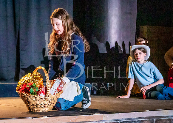 2025-12-02 OTW The Best Christmas Pageant Ever-312