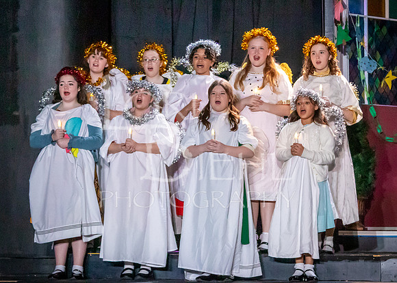 2025-12-02 OTW The Best Christmas Pageant Ever-372