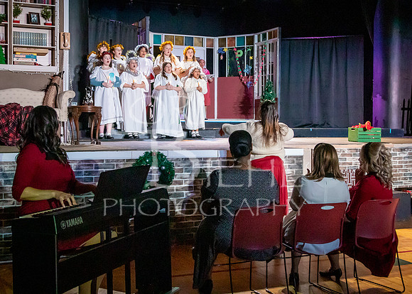 2025-12-02 OTW The Best Christmas Pageant Ever-383