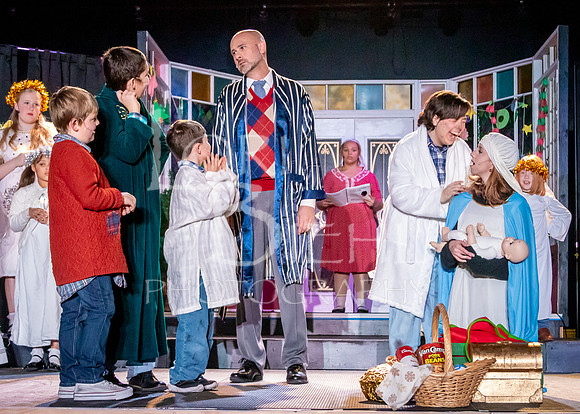 2025-12-02 OTW The Best Christmas Pageant Ever-434