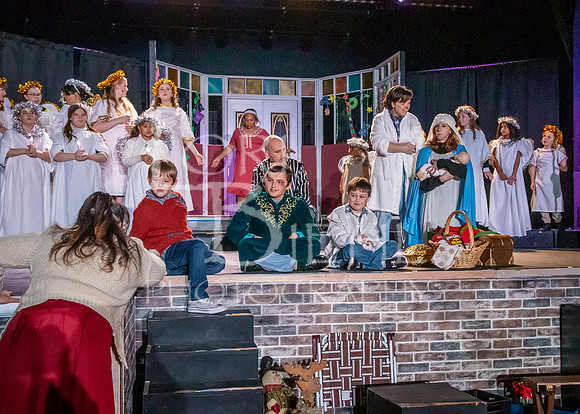 2025-12-02 OTW The Best Christmas Pageant Ever-436