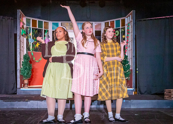 2025-12-02 OTW The Best Christmas Pageant Ever-704