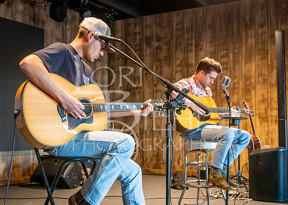 2026-02-15 Jesse Vaughn & Brayden Reynolds @ Roadhouse Barn & Grill-34