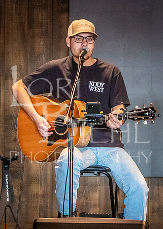 2026-02-15 Jesse Vaughn & Brayden Reynolds @ Roadhouse Barn & Grill-48