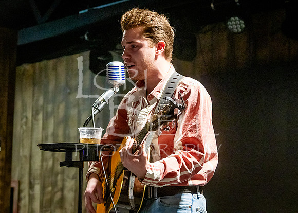 2026-02-15 Jesse Vaughn & Brayden Reynolds @ Roadhouse Barn & Grill-95
