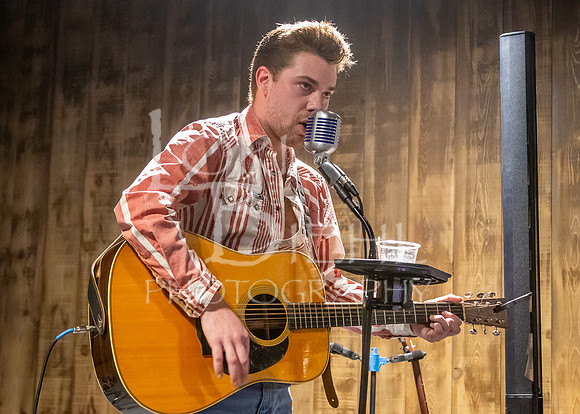 2026-02-15 Jesse Vaughn & Brayden Reynolds @ Roadhouse Barn & Grill-129