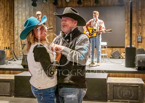 2026-02-15 Jesse Vaughn & Brayden Reynolds @ Roadhouse Barn & Grill-158