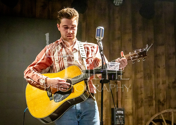 2026-02-15 Jesse Vaughn & Brayden Reynolds @ Roadhouse Barn & Grill-182
