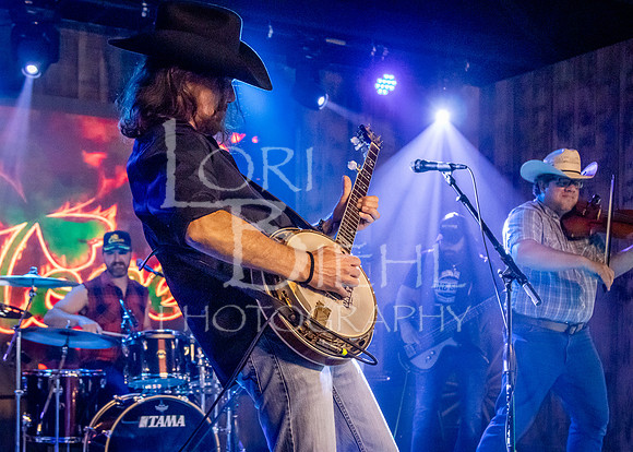2026-04-11 Clover @ Roadhouse Barn & Grill-30