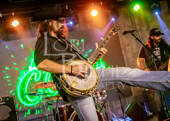 2026-04-11 Clover @ Roadhouse Barn & Grill-60
