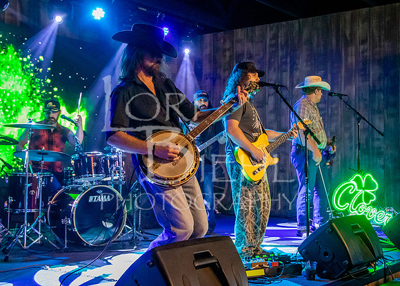2026-04-11 Clover @ Roadhouse Barn & Grill-69