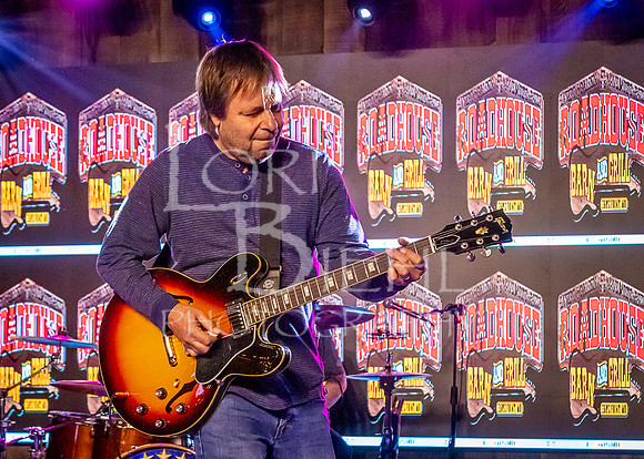 2026-02-26 Lionel's Variety Show @ Roadhouse Barn & Grill #1-28
