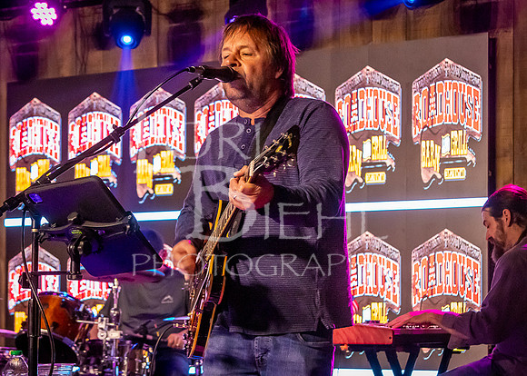 2026-02-26 Lionel's Variety Show @ Roadhouse Barn & Grill #1-44