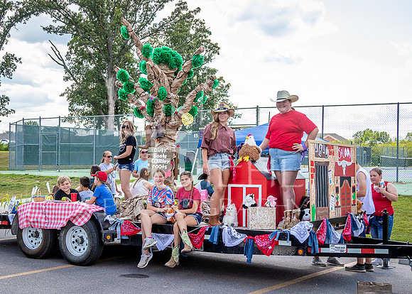 2023-07-09 LCF Parade #1 - LB-9