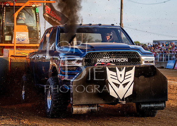 2024-07-12 LCF Tractor Pull #1 - LB-113